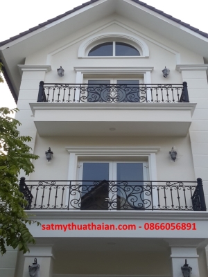 Ban công sắt mỹ thuật BC_25